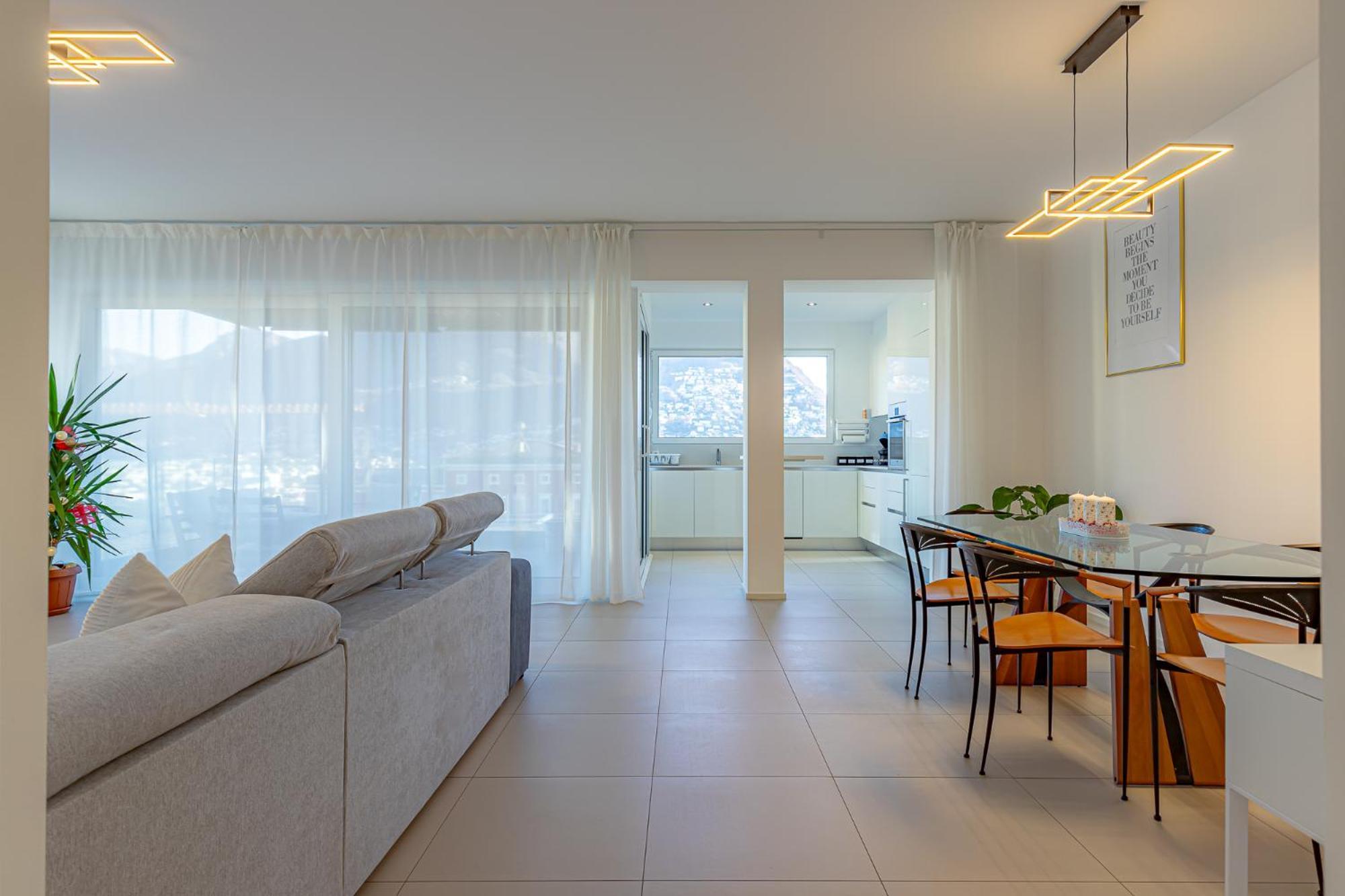 Imperial Of Lugano 3 With A Lake View Behind The Station And 10 Min From The Lake Of Lugano Exterior foto
