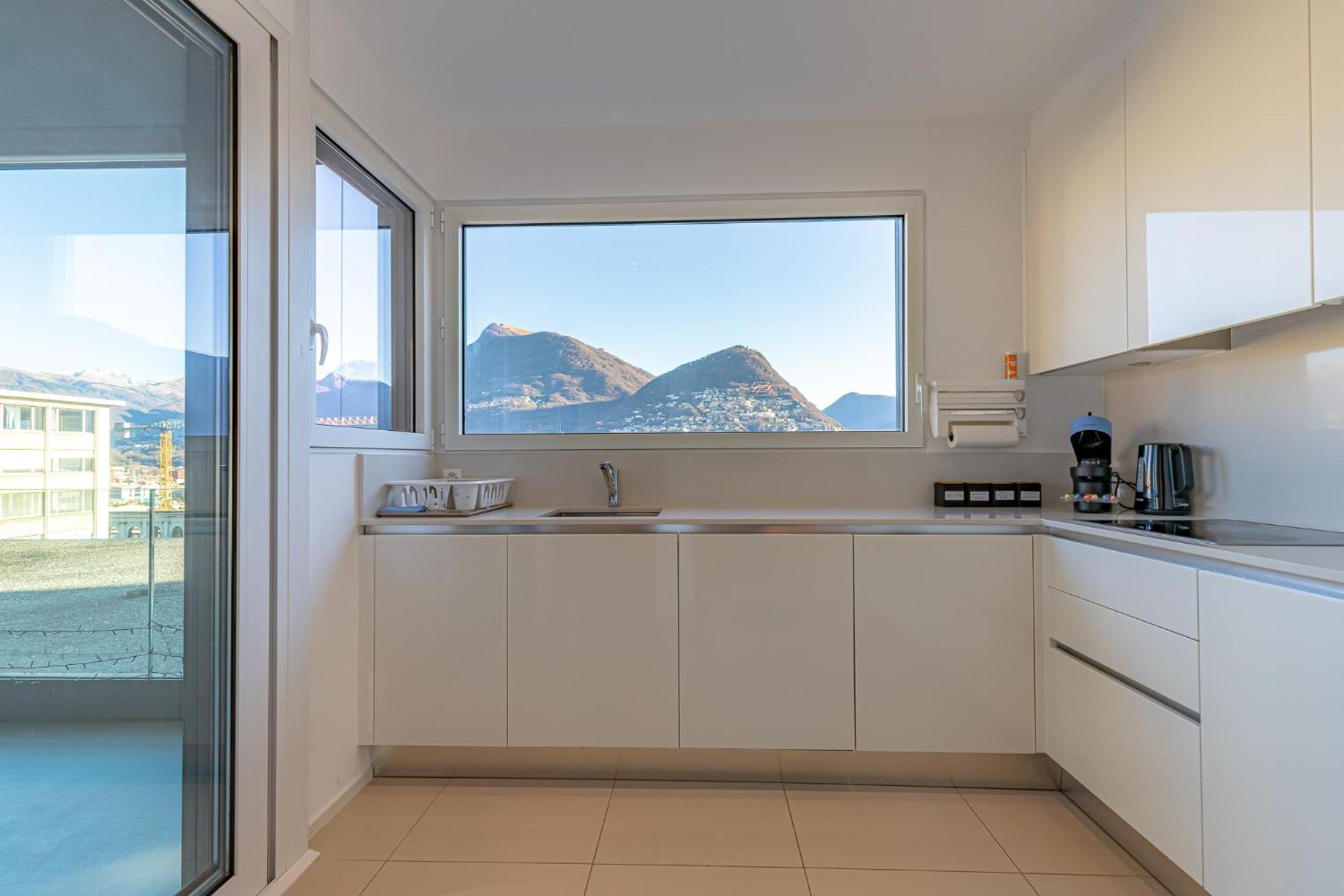 Imperial Of Lugano 3 With A Lake View Behind The Station And 10 Min From The Lake Of Lugano Exterior foto